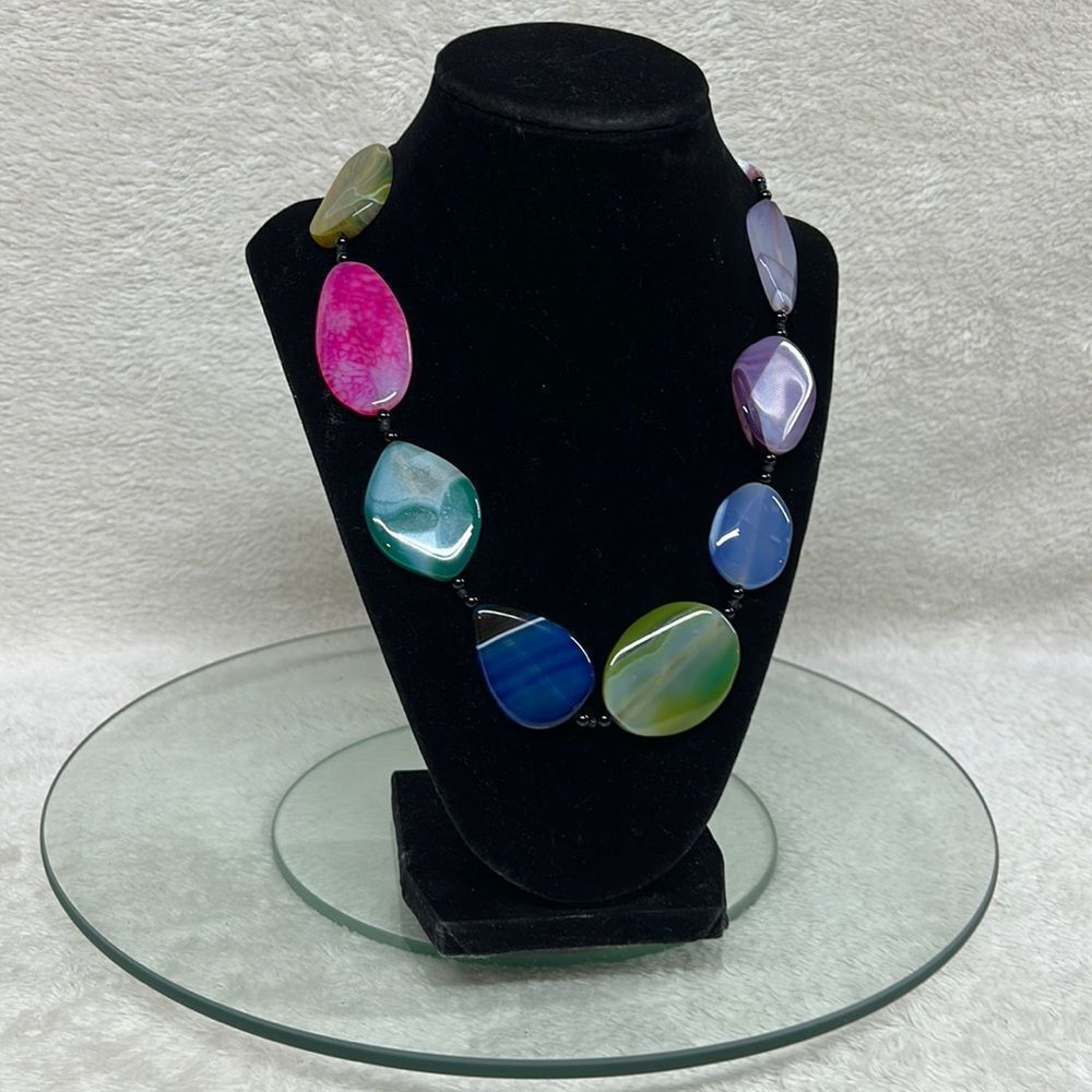 Gorgeous Hand Crafted Glass Stone and Bead 14 inch Necklace